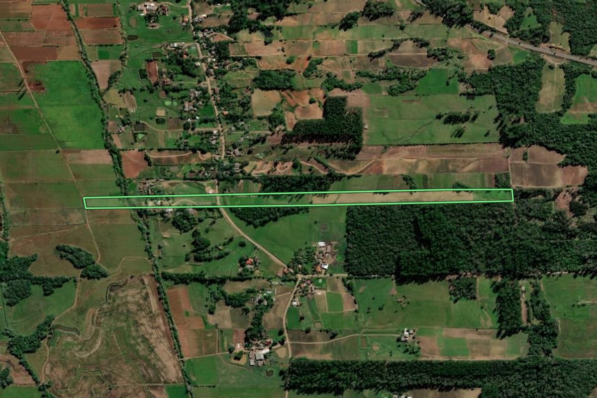 Imagem de satélite do imóvel rural em Vale do Sol (RS), com o contorno declarado no CAR desenhado por cima.