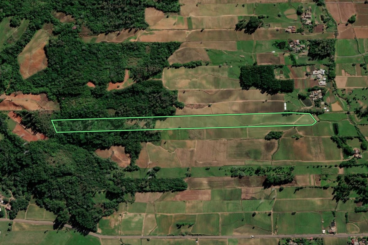 Imagem de satélite do imóvel rural em Vale do Sol (RS), com o contorno declarado no CAR desenhado por cima.
