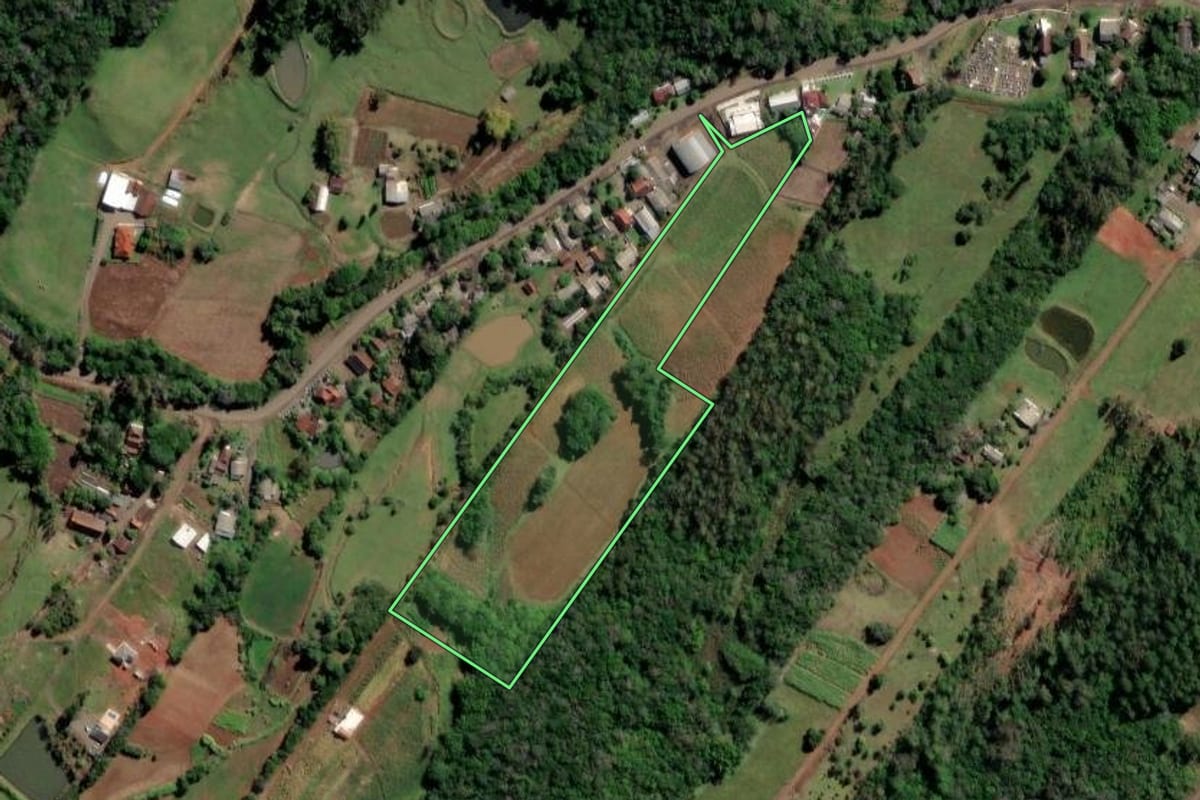 Imagem de satélite do imóvel rural em Vale do Sol (RS), com o contorno declarado no CAR desenhado por cima.