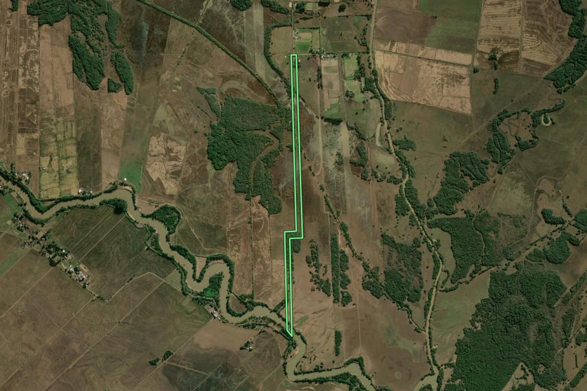 Imagem de satélite do imóvel rural em Vale do Sol (RS), com o contorno declarado no CAR desenhado por cima.