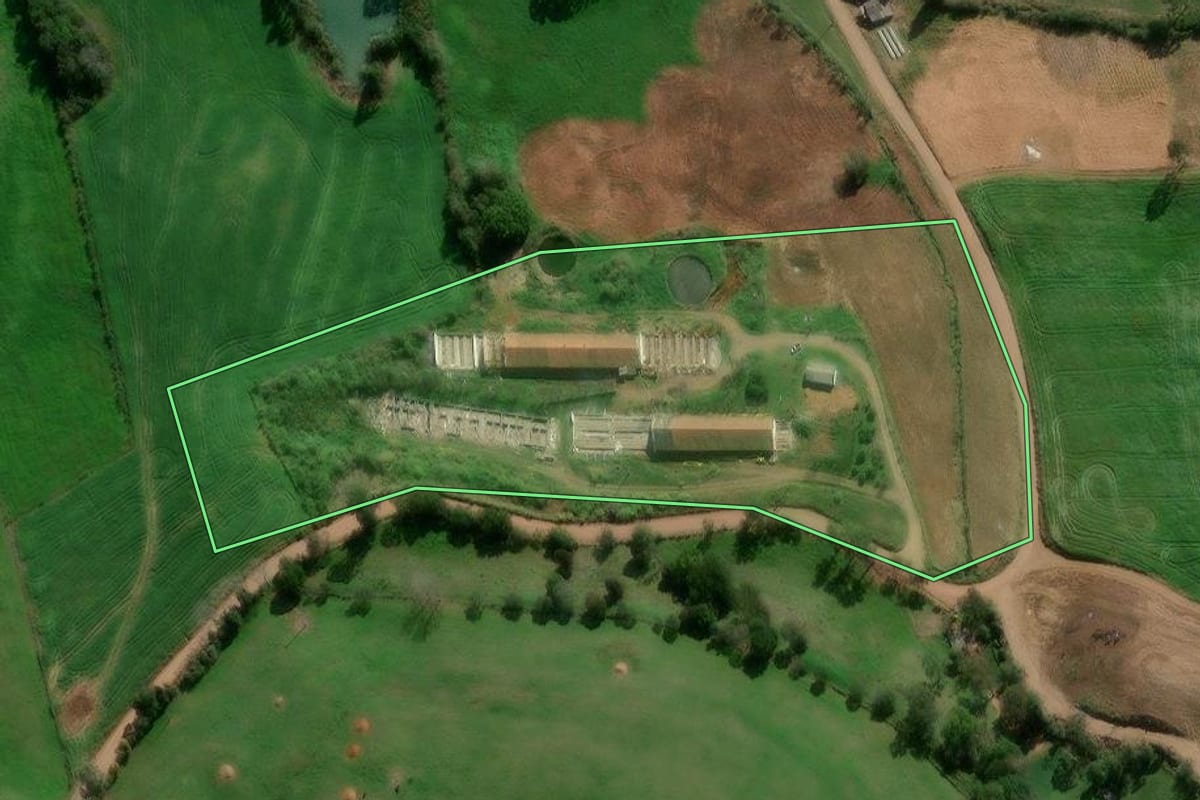 Imagem de satélite do imóvel rural em Vanini (RS), com o contorno declarado no CAR desenhado por cima.
