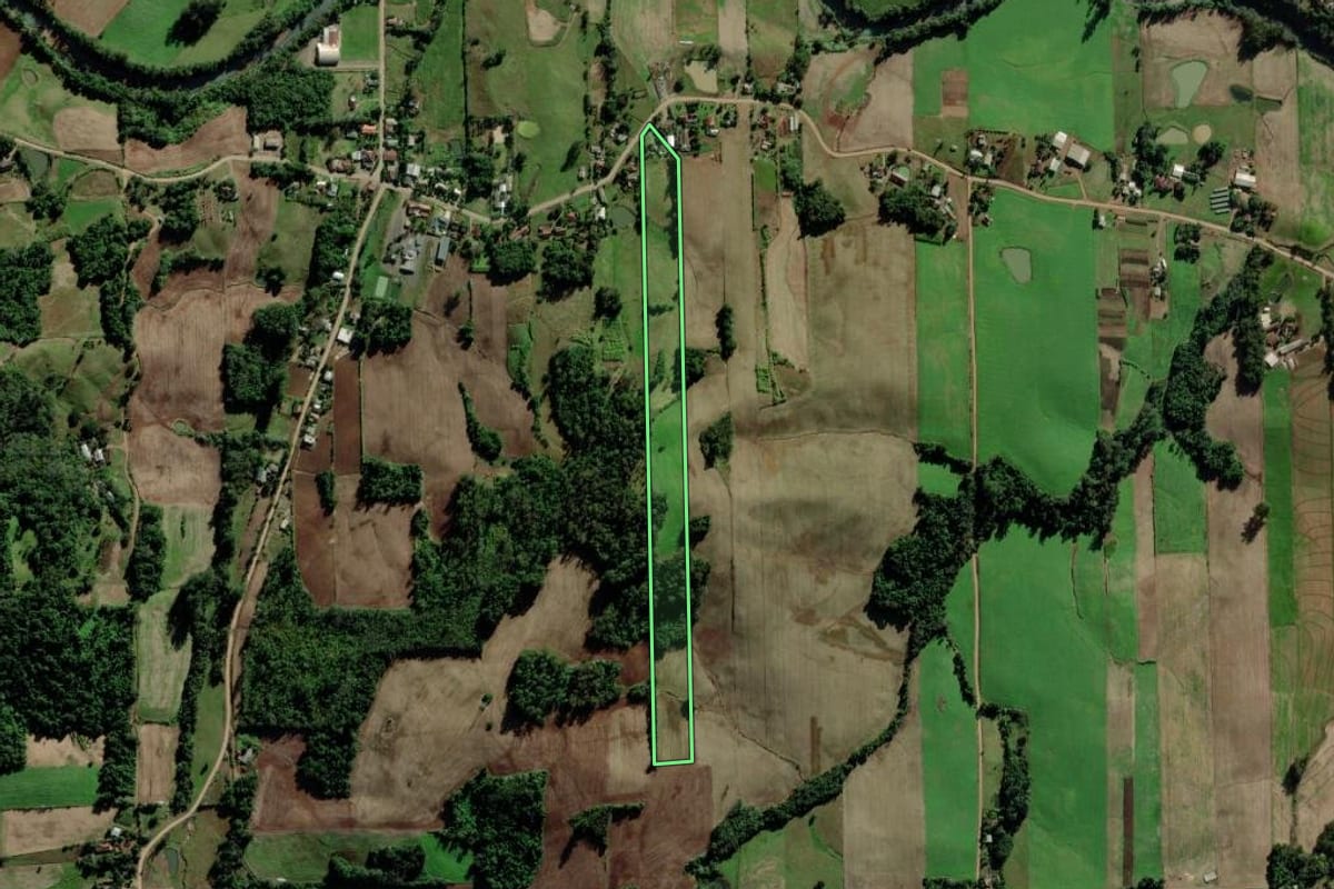 Imagem de satélite do imóvel rural em Venâncio Aires (RS), com o contorno declarado no CAR desenhado por cima.