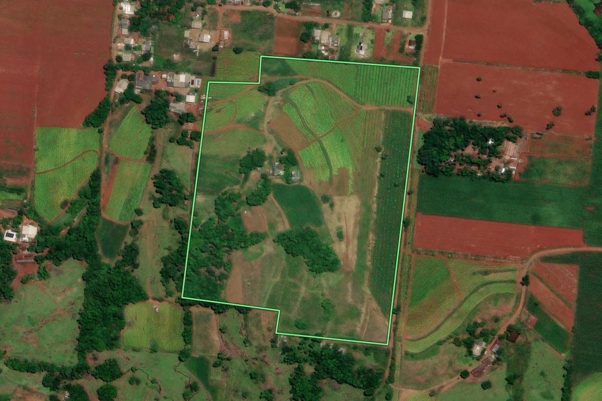 Imagem de satélite do imóvel rural em Venâncio Aires (RS), com o contorno declarado no CAR desenhado por cima.