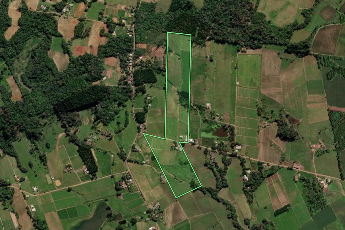 Imagem de satélite do imóvel rural em Venâncio Aires (RS), com o contorno declarado no CAR desenhado por cima.