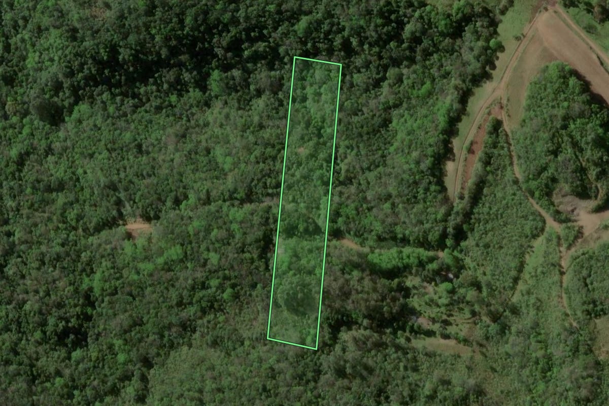 Imagem de satélite do imóvel rural em Venâncio Aires (RS), com o contorno declarado no CAR desenhado por cima.