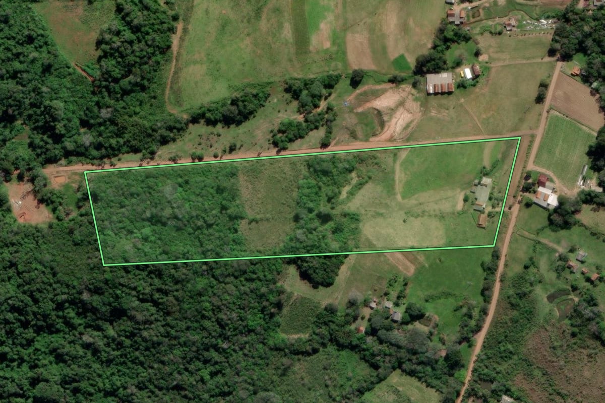 Imagem de satélite do imóvel rural em Venâncio Aires (RS), com o contorno declarado no CAR desenhado por cima.