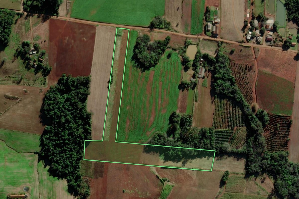 Imagem de satélite do imóvel rural em Venâncio Aires (RS), com o contorno declarado no CAR desenhado por cima.