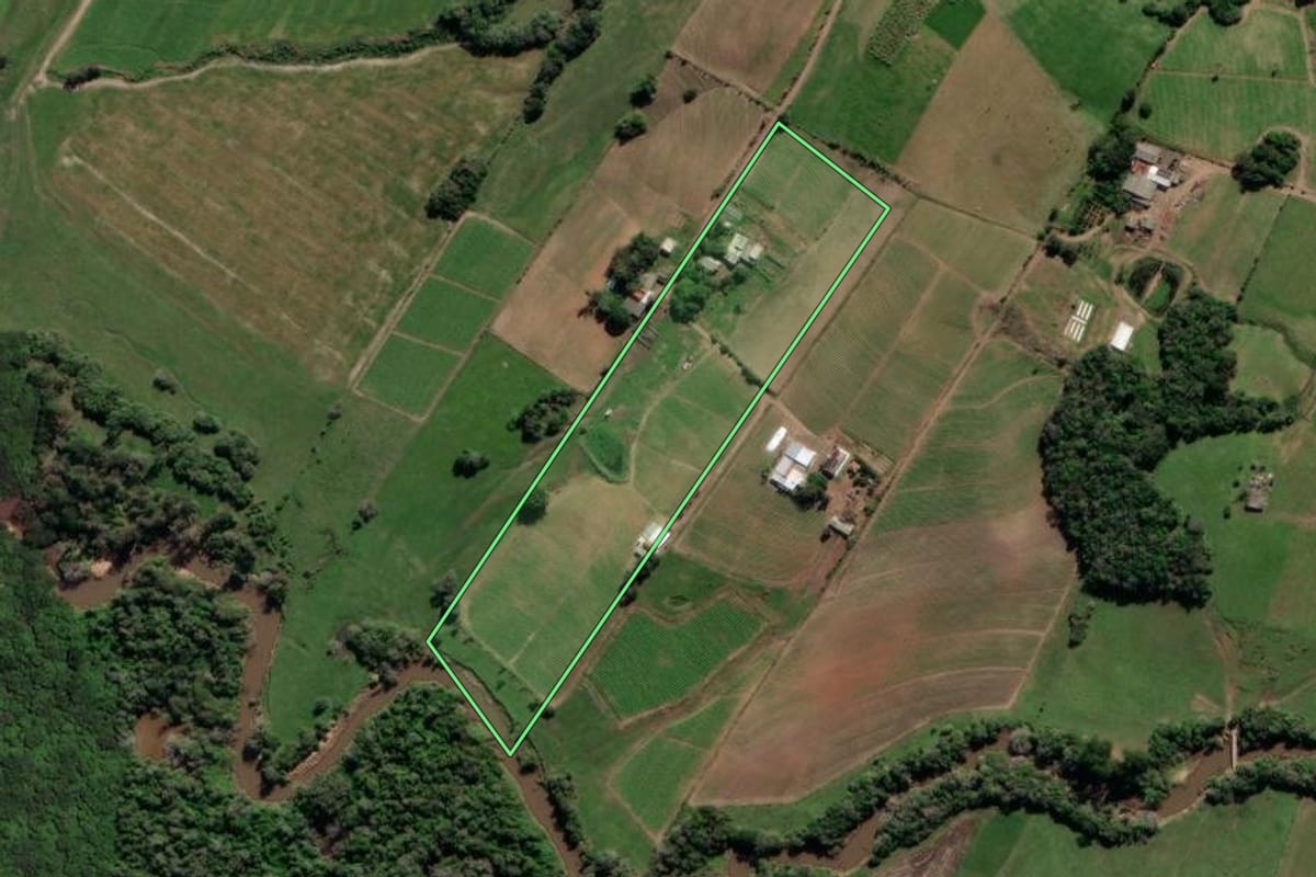 Imagem de satélite do imóvel rural em Venâncio Aires (RS), com o contorno declarado no CAR desenhado por cima.