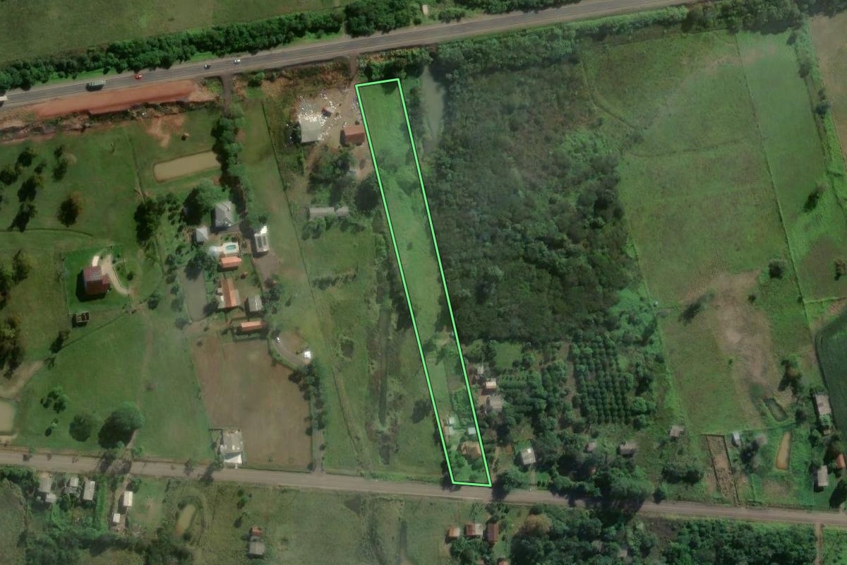 Imagem de satélite do imóvel rural em Venâncio Aires (RS), com o contorno declarado no CAR desenhado por cima.
