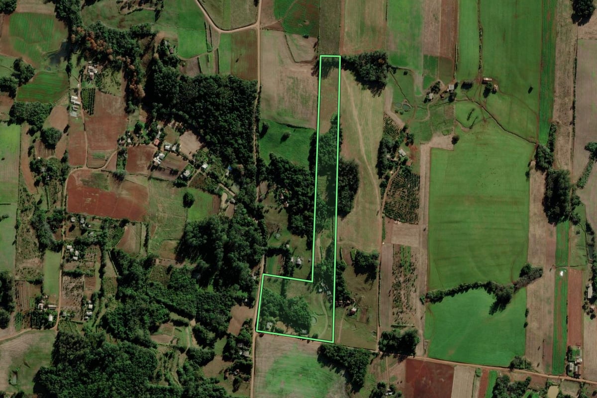 Imagem de satélite do imóvel rural em Venâncio Aires (RS), com o contorno declarado no CAR desenhado por cima.