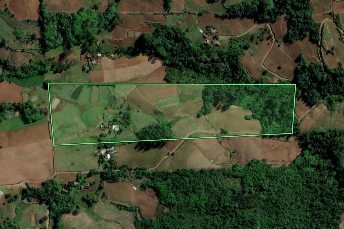 Imagem de satélite do imóvel rural em Venâncio Aires (RS), com o contorno declarado no CAR desenhado por cima.