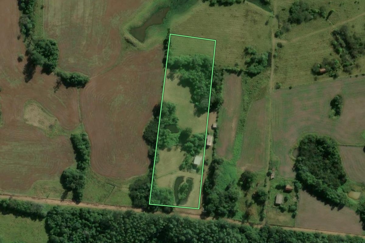 Imagem de satélite do imóvel rural em Venâncio Aires (RS), com o contorno declarado no CAR desenhado por cima.