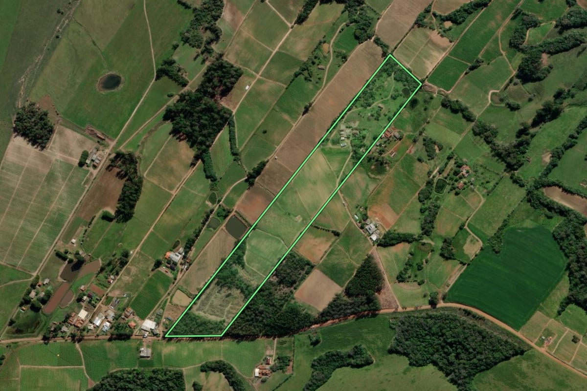 Imagem de satélite do imóvel rural em Venâncio Aires (RS), com o contorno declarado no CAR desenhado por cima.