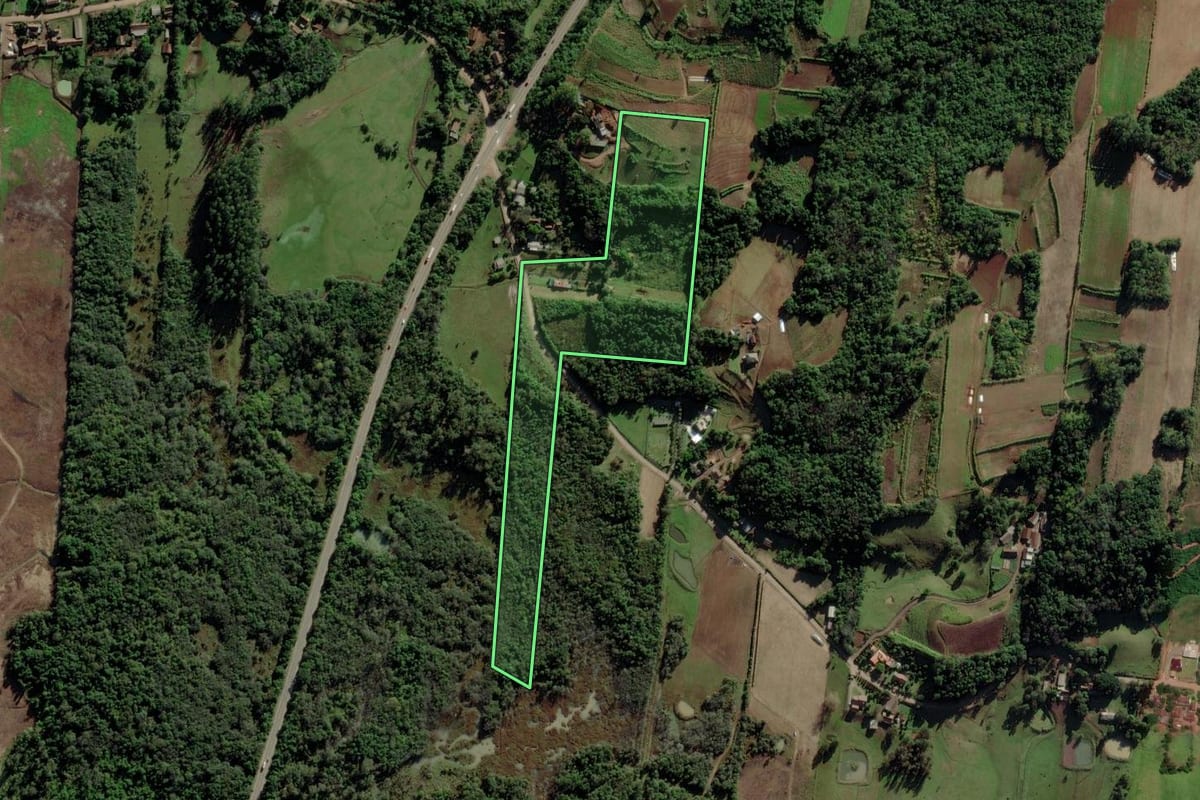 Imagem de satélite do imóvel rural em Venâncio Aires (RS), com o contorno declarado no CAR desenhado por cima.