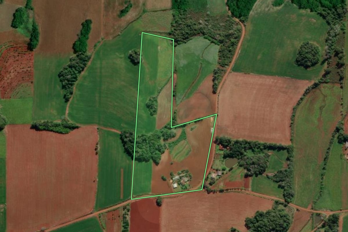 Imagem de satélite do imóvel rural em Venâncio Aires (RS), com o contorno declarado no CAR desenhado por cima.