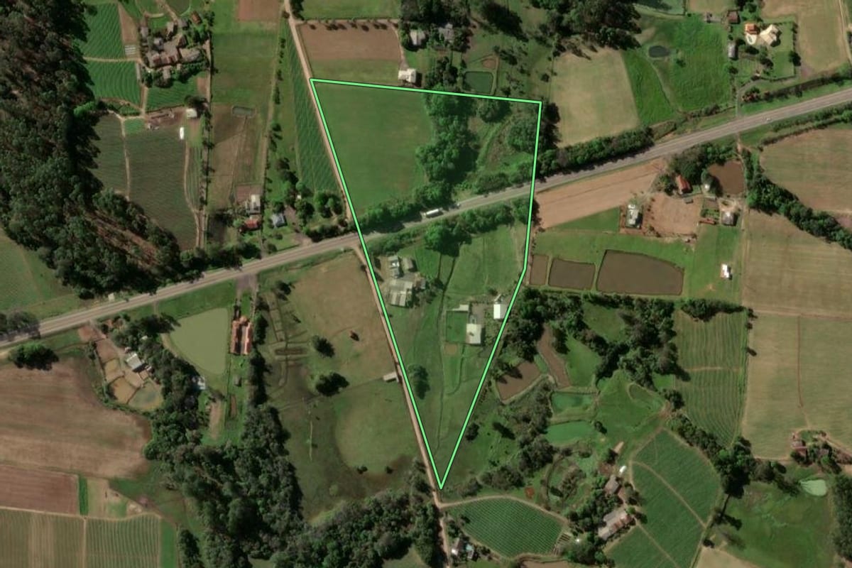 Imagem de satélite do imóvel rural em Venâncio Aires (RS), com o contorno declarado no CAR desenhado por cima.