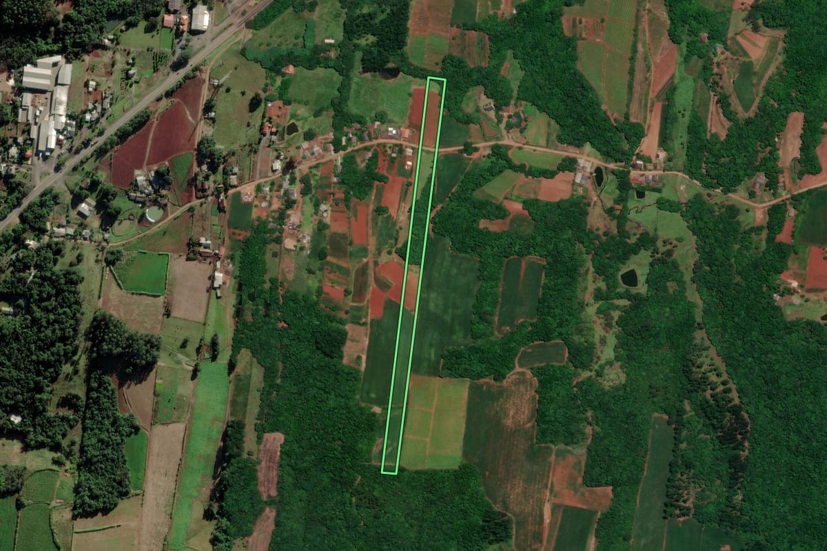 Imagem de satélite do imóvel rural em Venâncio Aires (RS), com o contorno declarado no CAR desenhado por cima.