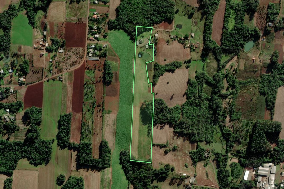 Imagem de satélite do imóvel rural em Venâncio Aires (RS), com o contorno declarado no CAR desenhado por cima.