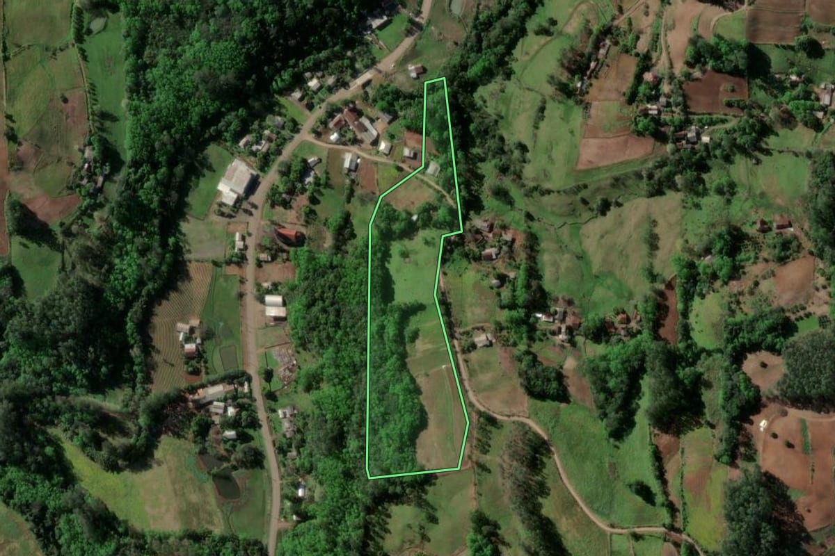 Imagem de satélite do imóvel rural em Venâncio Aires (RS), com o contorno declarado no CAR desenhado por cima.