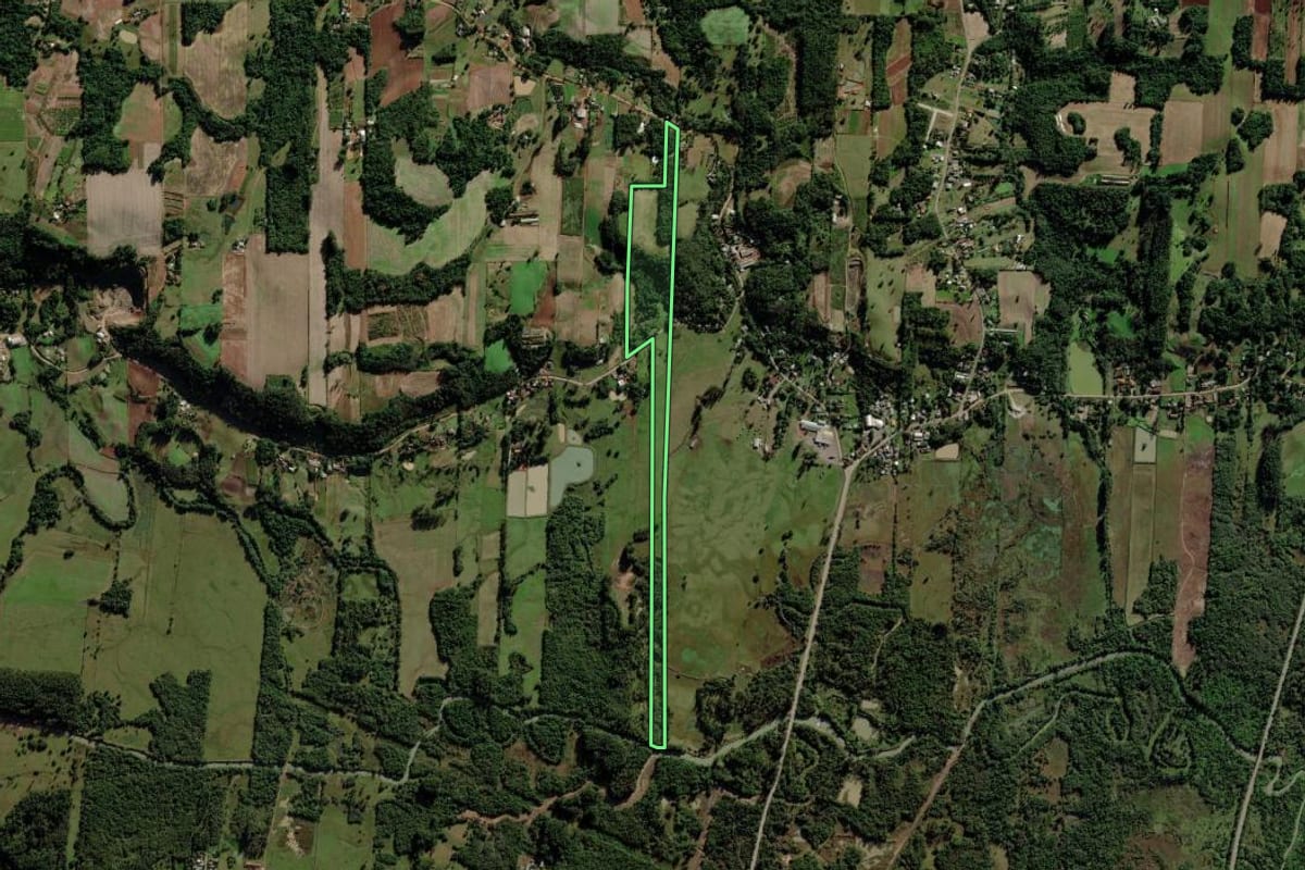 Imagem de satélite do imóvel rural em Venâncio Aires (RS), com o contorno declarado no CAR desenhado por cima.