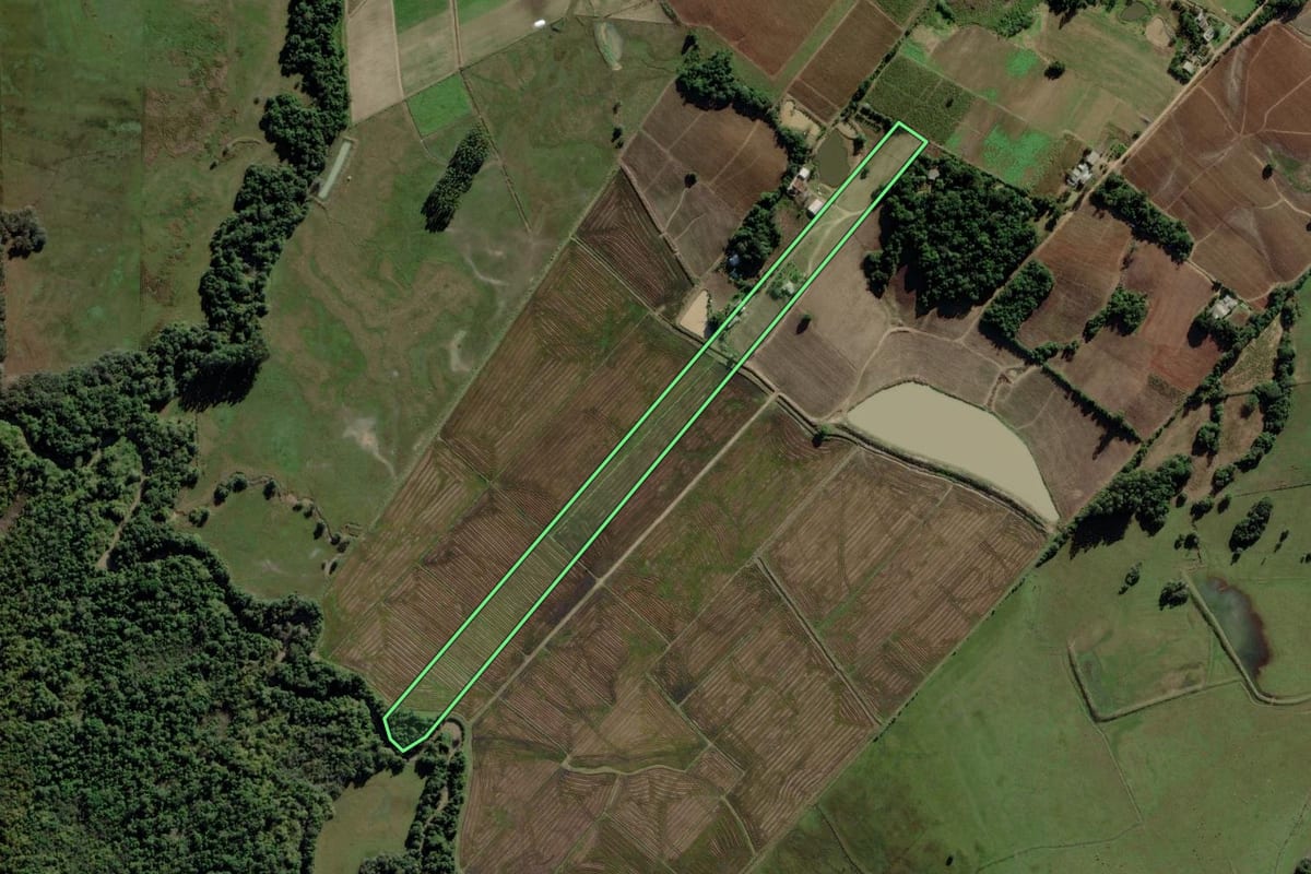 Imagem de satélite do imóvel rural em Venâncio Aires (RS), com o contorno declarado no CAR desenhado por cima.