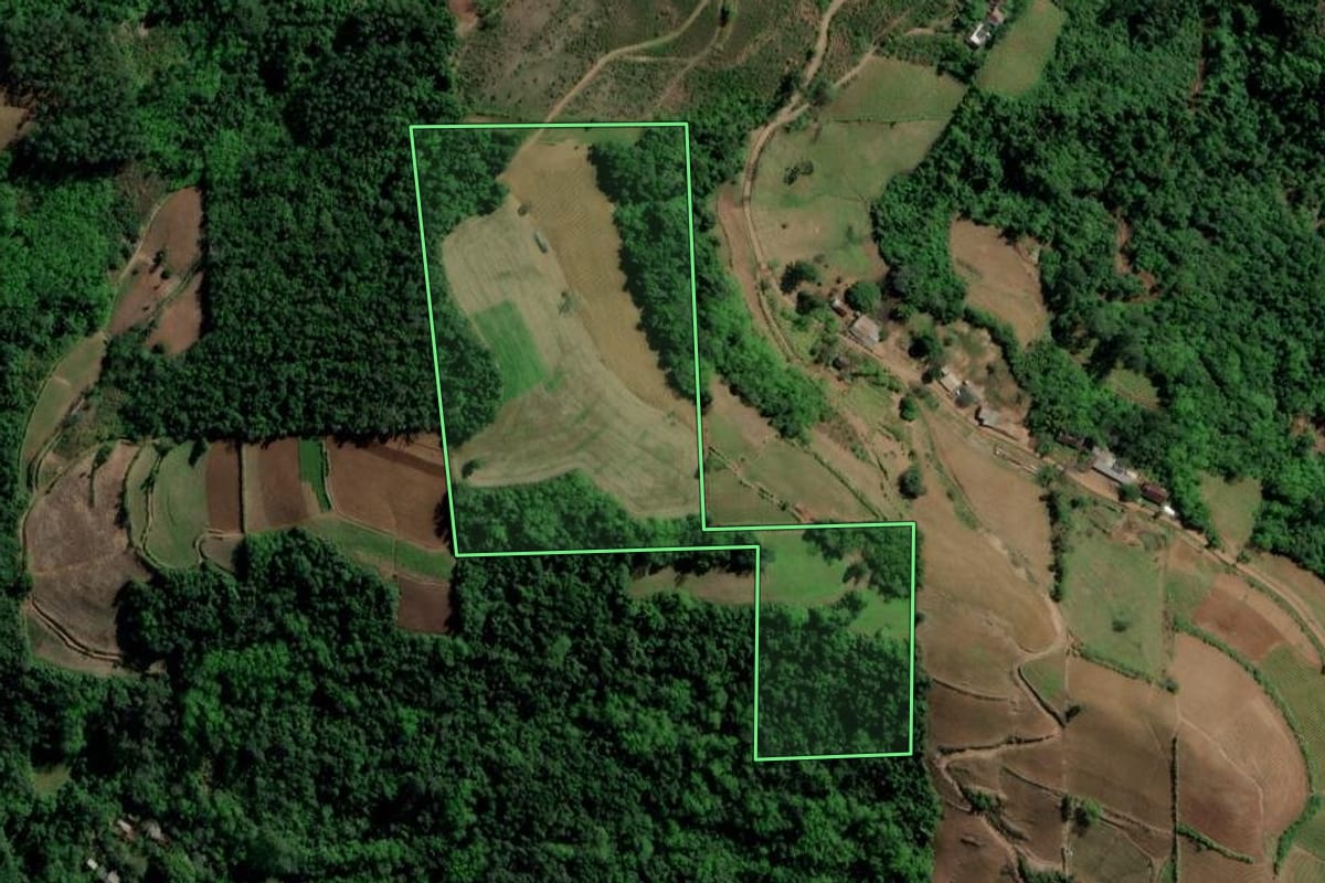 Imagem de satélite do imóvel rural em Venâncio Aires (RS), com o contorno declarado no CAR desenhado por cima.