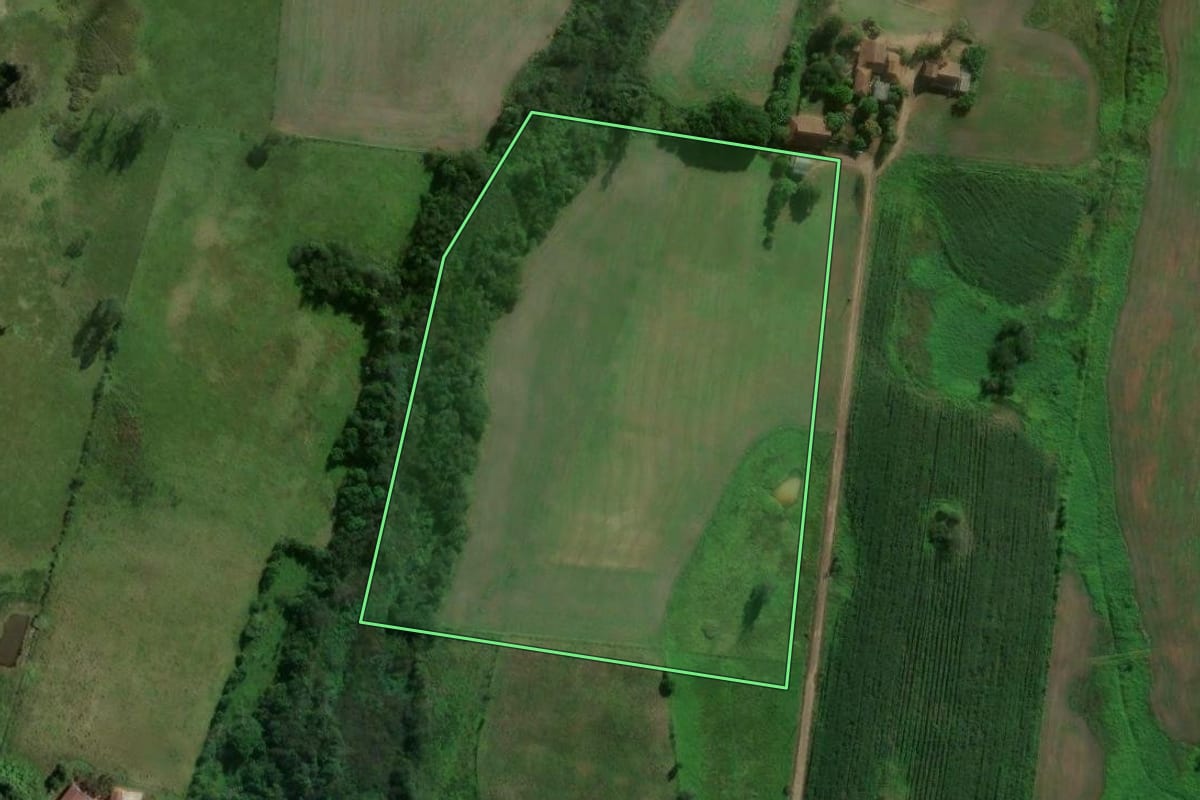Imagem de satélite do imóvel rural em Venâncio Aires (RS), com o contorno declarado no CAR desenhado por cima.