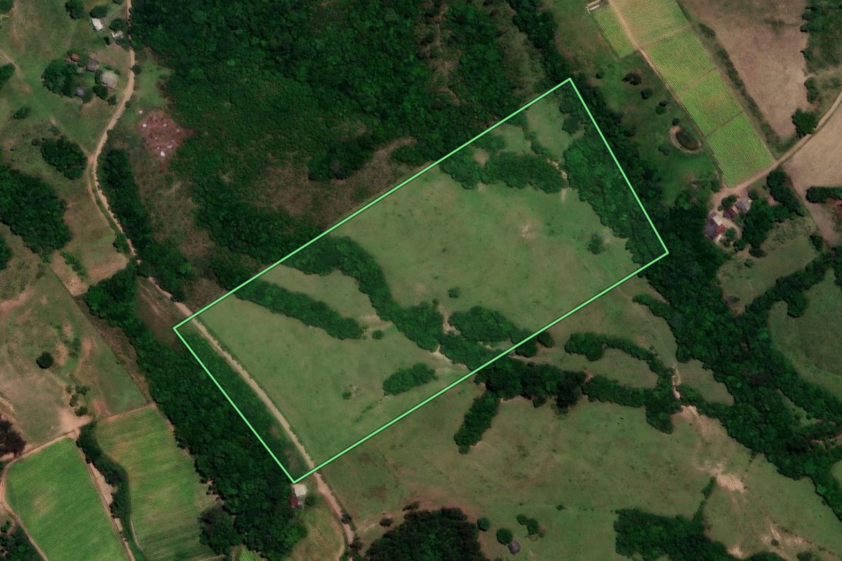 Imagem de satélite do imóvel rural em Venâncio Aires (RS), com o contorno declarado no CAR desenhado por cima.