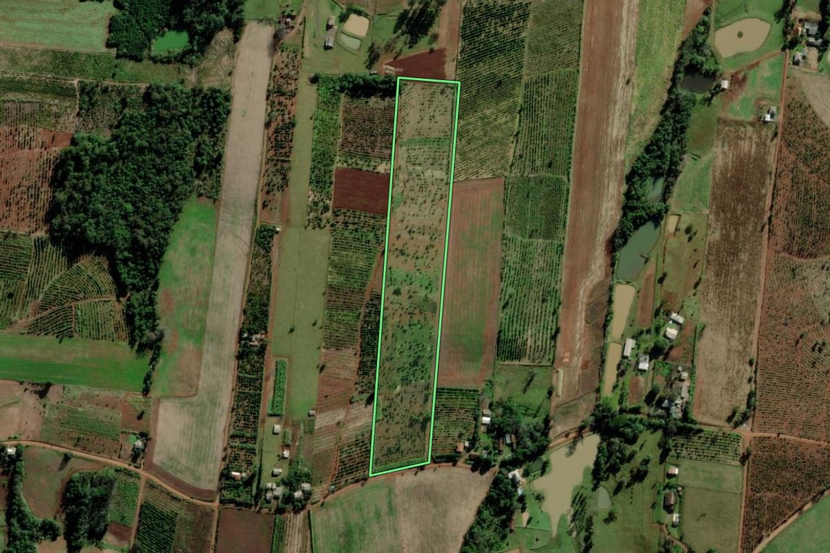 Imagem de satélite do imóvel rural em Venâncio Aires (RS), com o contorno declarado no CAR desenhado por cima.