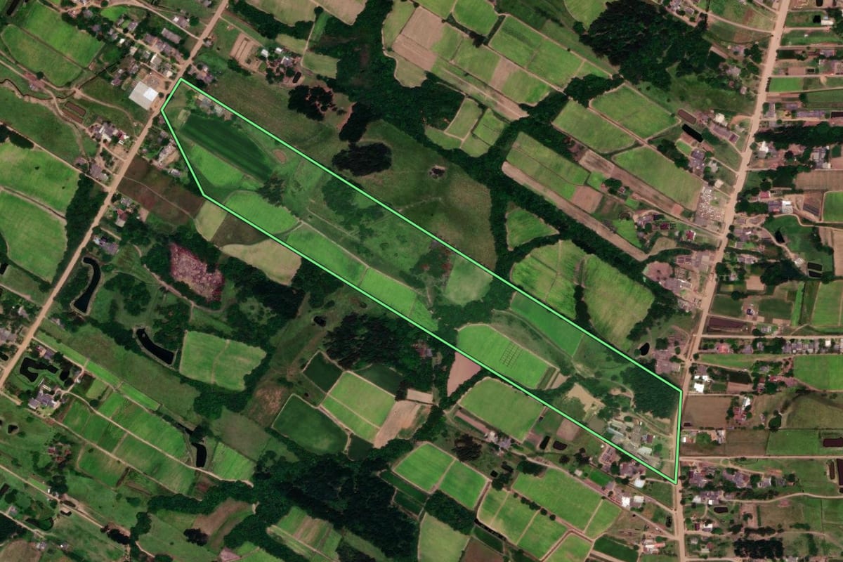Imagem de satélite do imóvel rural em Vera Cruz (RS), com o contorno declarado no CAR desenhado por cima.