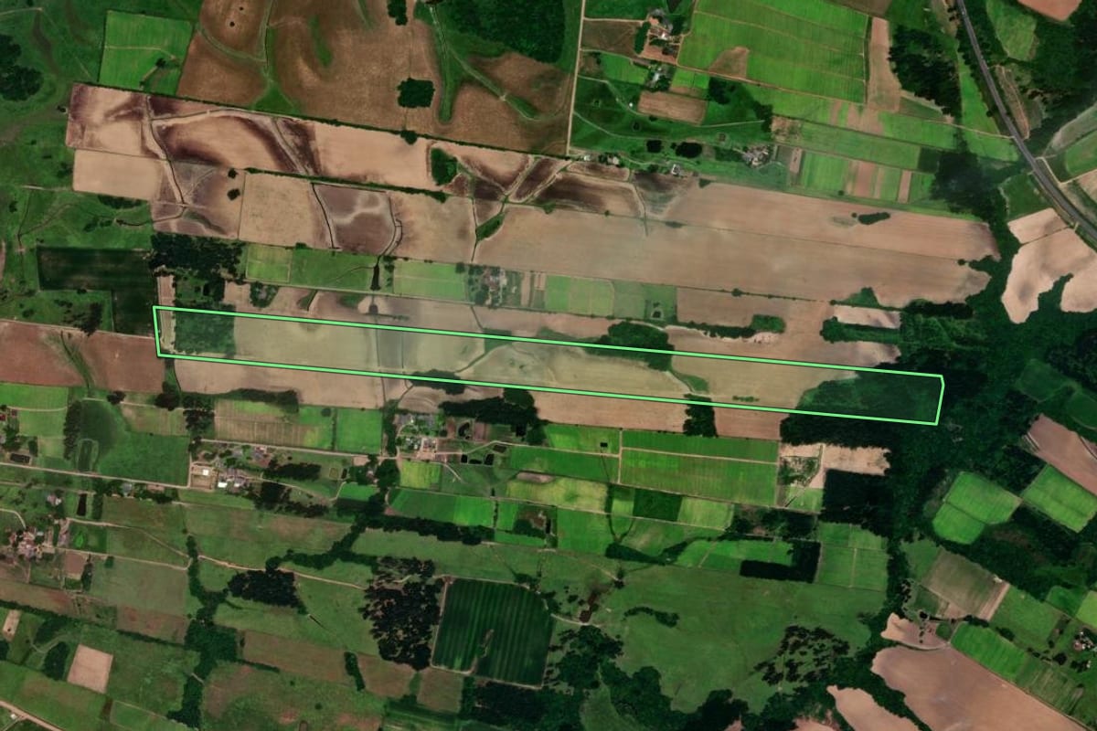 Imagem de satélite do imóvel rural em Vera Cruz (RS), com o contorno declarado no CAR desenhado por cima.