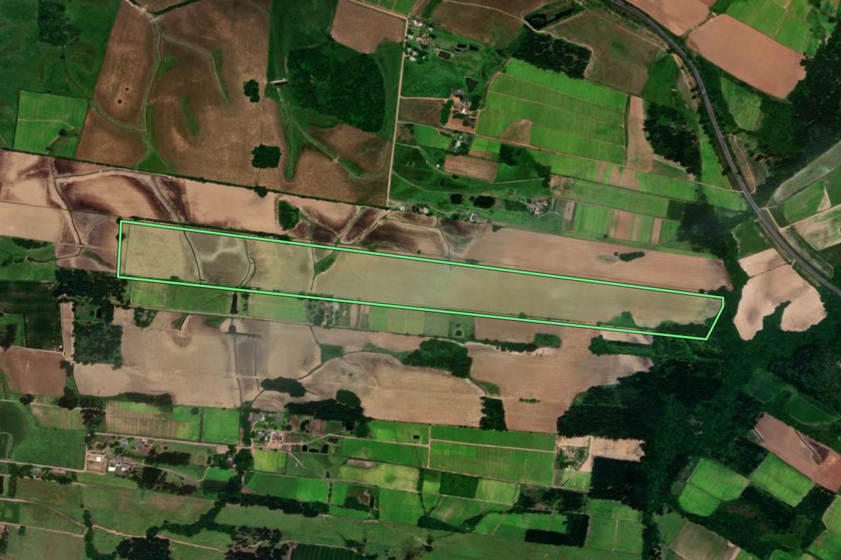 Imagem de satélite do imóvel rural em Vera Cruz (RS), com o contorno declarado no CAR desenhado por cima.