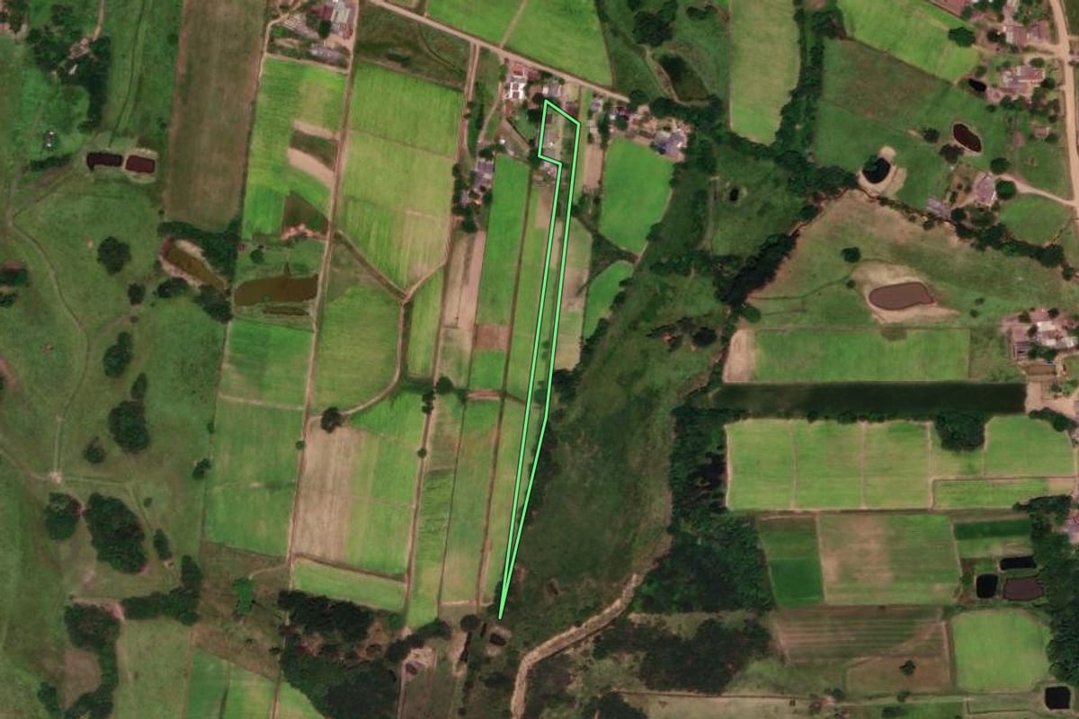 Imagem de satélite do imóvel rural em Vera Cruz (RS), com o contorno declarado no CAR desenhado por cima.