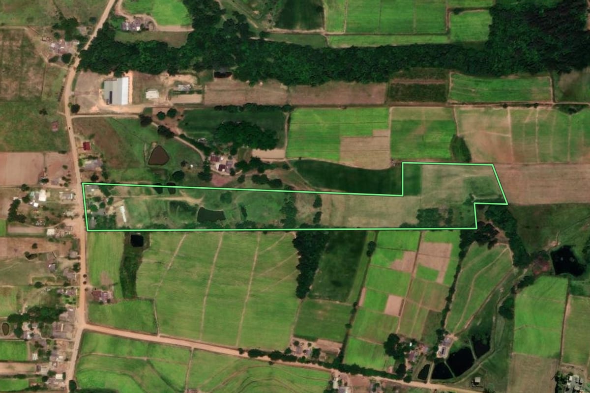 Imagem de satélite do imóvel rural em Vera Cruz (RS), com o contorno declarado no CAR desenhado por cima.