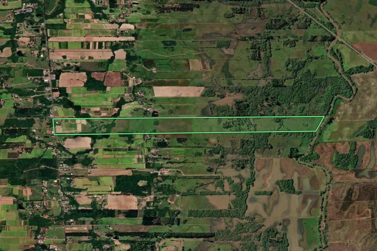 Imagem de satélite do imóvel rural em Vera Cruz (RS), com o contorno declarado no CAR desenhado por cima.
