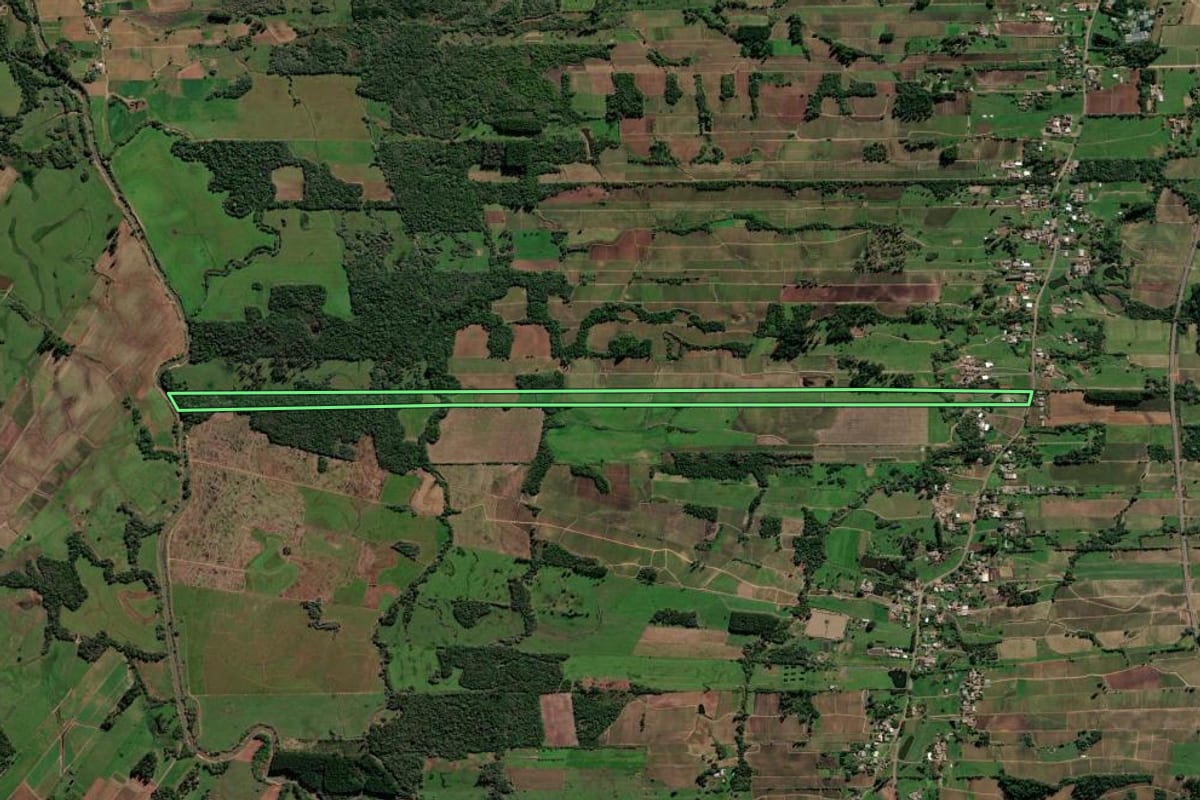 Imagem de satélite do imóvel rural em Vera Cruz (RS), com o contorno declarado no CAR desenhado por cima.