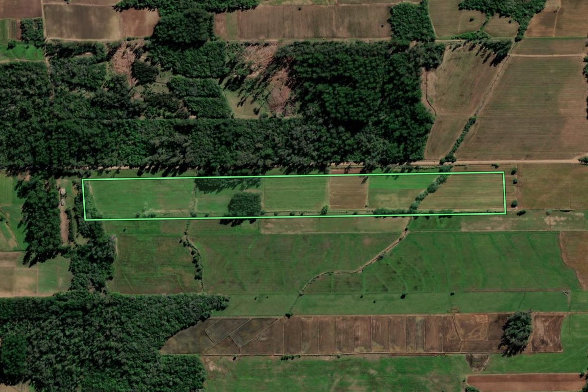 Imagem de satélite do imóvel rural em Vera Cruz (RS), com o contorno declarado no CAR desenhado por cima.