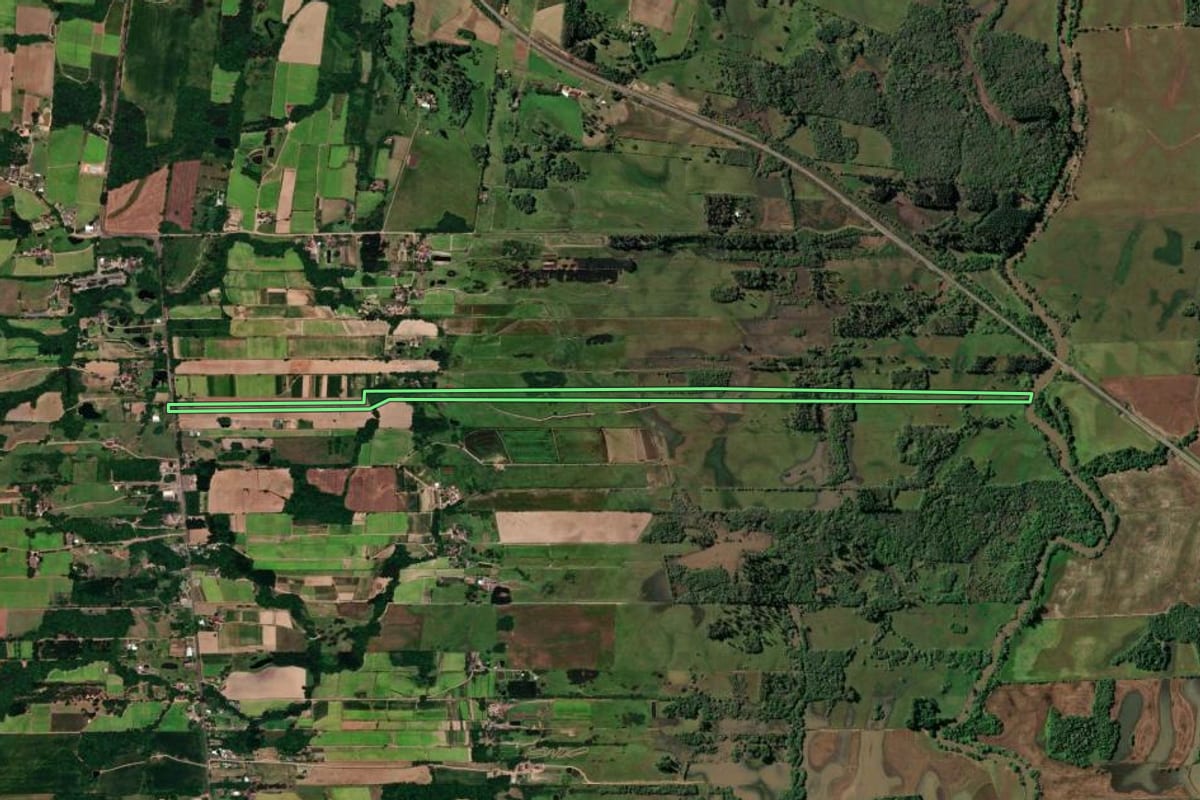 Imagem de satélite do imóvel rural em Vera Cruz (RS), com o contorno declarado no CAR desenhado por cima.