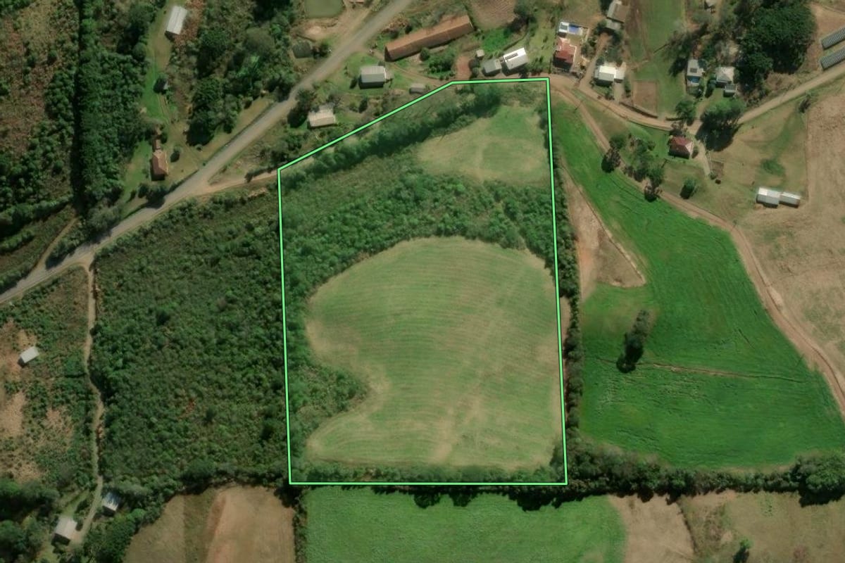Imagem de satélite do imóvel rural em Veranópolis (RS), com o contorno declarado no CAR desenhado por cima.