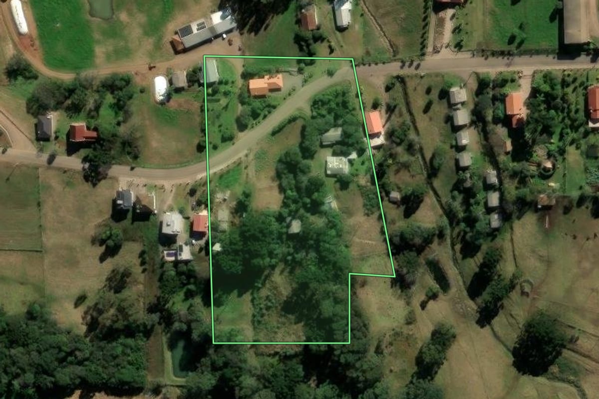Imagem de satélite do imóvel rural em Vila Flores (RS), com o contorno declarado no CAR desenhado por cima.