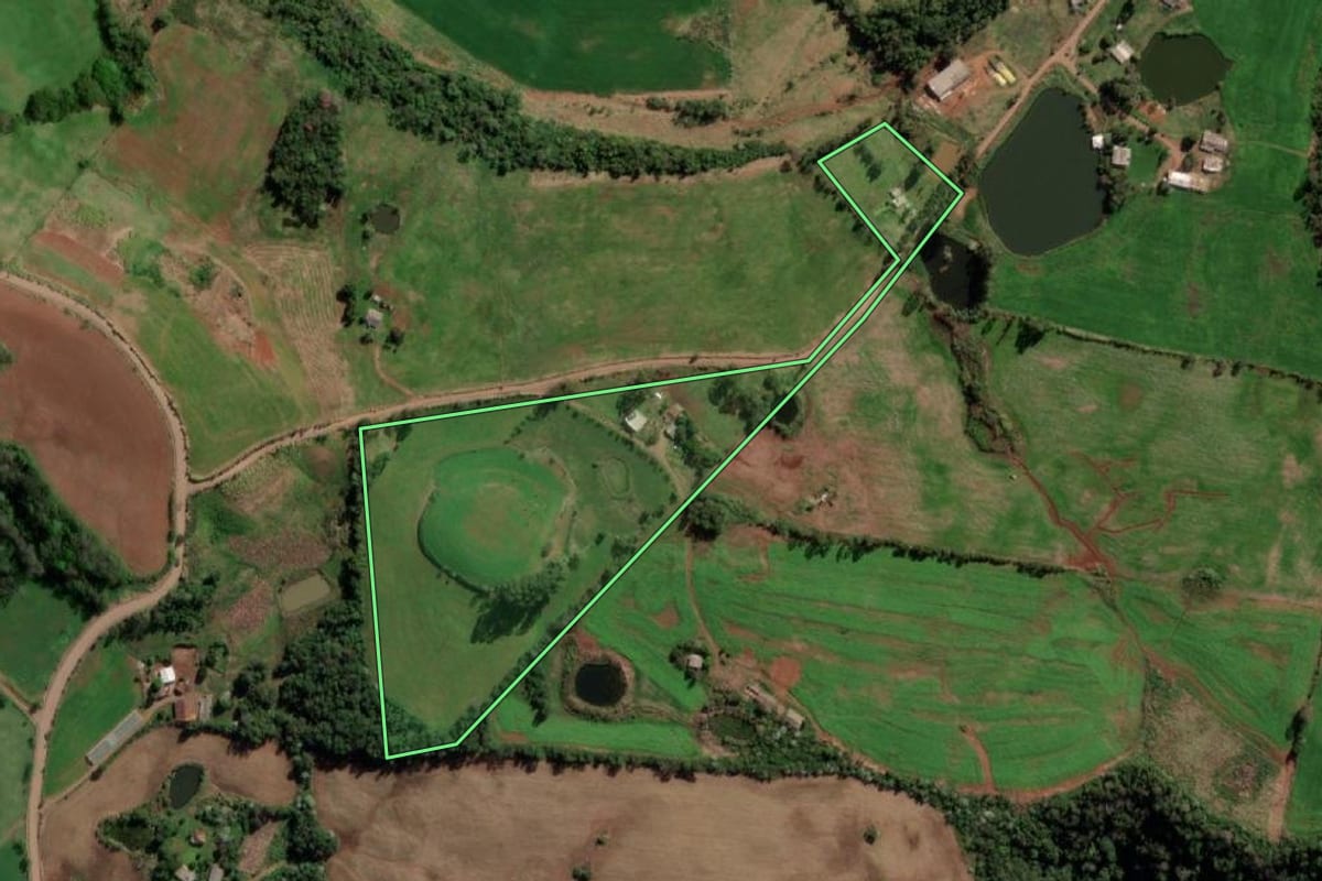 Imagem de satélite do imóvel rural em Vista Alegre (RS), com o contorno declarado no CAR desenhado por cima.