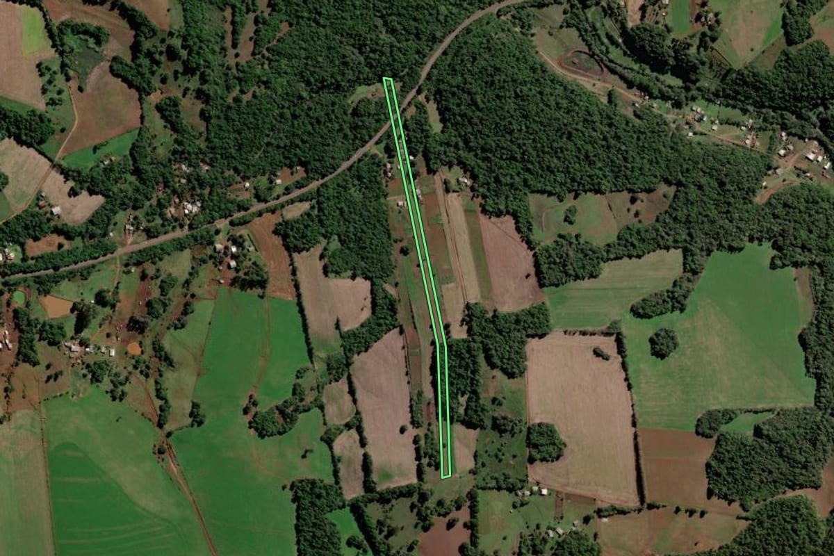 Imagem de satélite do imóvel rural em Vitória das Missões (RS), com o contorno declarado no CAR desenhado por cima.