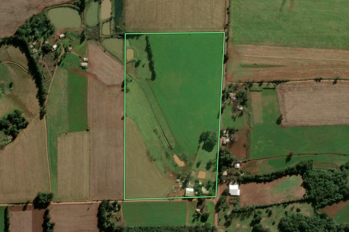 Imagem de satélite do imóvel rural em Vitória das Missões (RS), com o contorno declarado no CAR desenhado por cima.