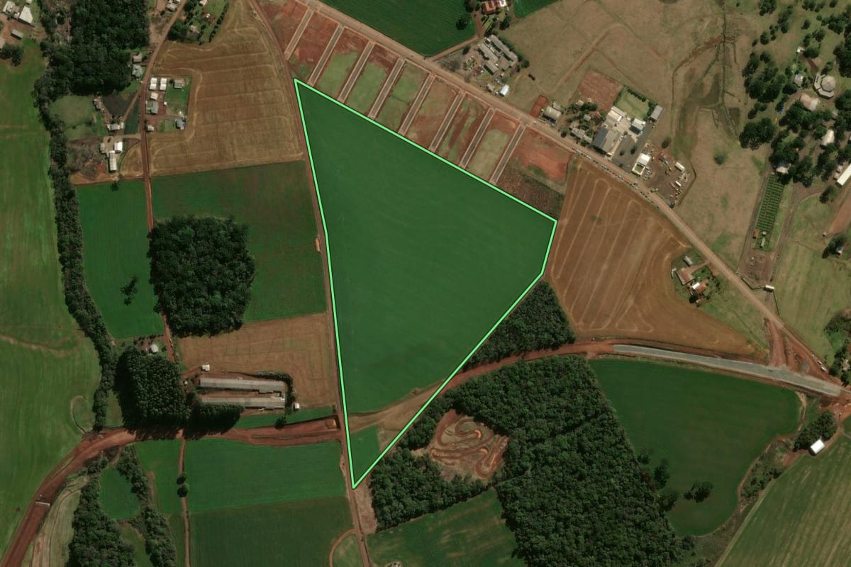 Imagem de satélite do imóvel rural em Abelardo Luz (SC), com o contorno declarado no CAR desenhado por cima.