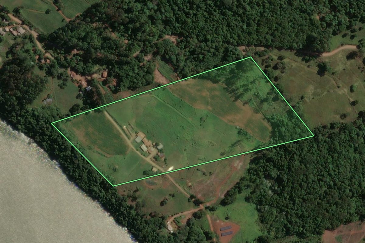 Imagem de satélite do imóvel rural em Alto Bela Vista (SC), com o contorno declarado no CAR desenhado por cima.