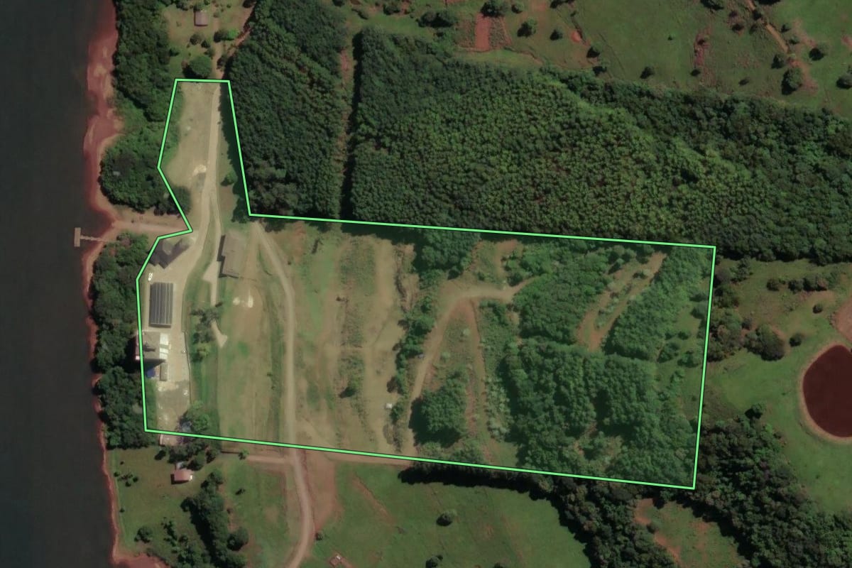 Imagem de satélite do imóvel rural em Alto Bela Vista (SC), com o contorno declarado no CAR desenhado por cima.