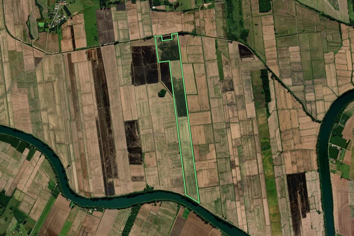 Imagem de satélite do imóvel rural em Maracajá (SC), com o contorno declarado no CAR desenhado por cima.