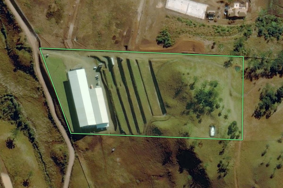 Imagem de satélite do imóvel rural em Bom Jardim da Serra (SC), com o contorno declarado no CAR desenhado por cima.