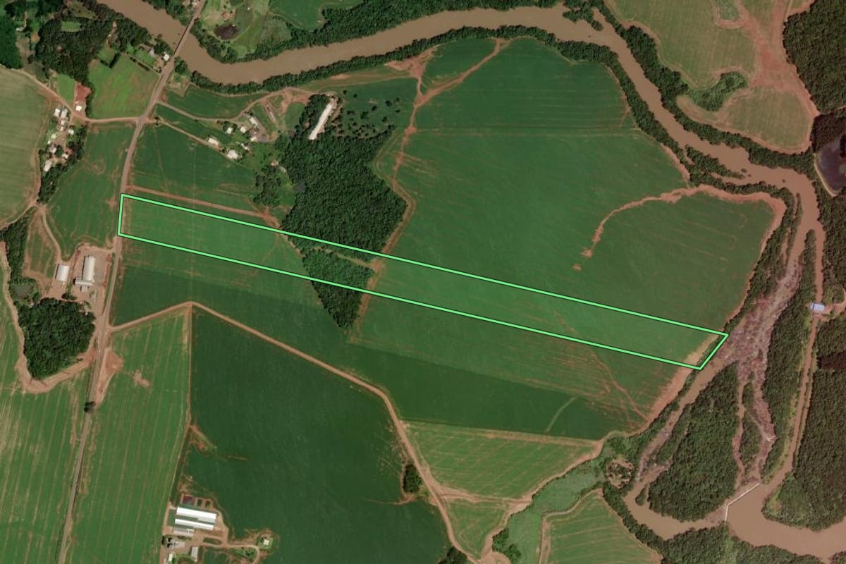 Imagem de satélite do imóvel rural em Bom Jesus (SC), com o contorno declarado no CAR desenhado por cima.