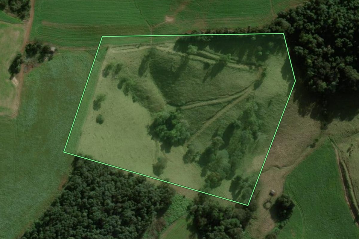 Imagem de satélite do imóvel rural em Coronel Martins (SC), com o contorno declarado no CAR desenhado por cima.